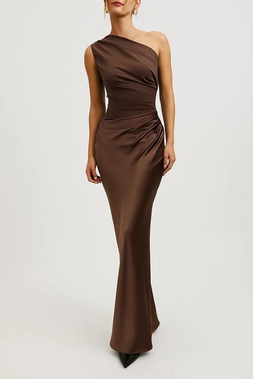 Women's Elegant Fitted Dress – Asymmetrical Design for Festive Celebra – Studio Loreni