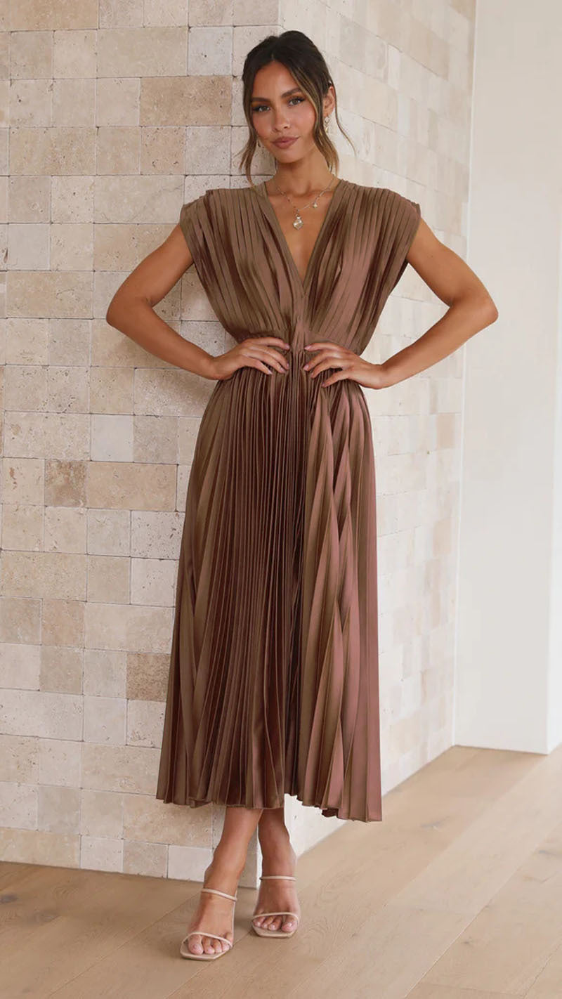 Women's V-Neck Pleated Summer Maxi Dress