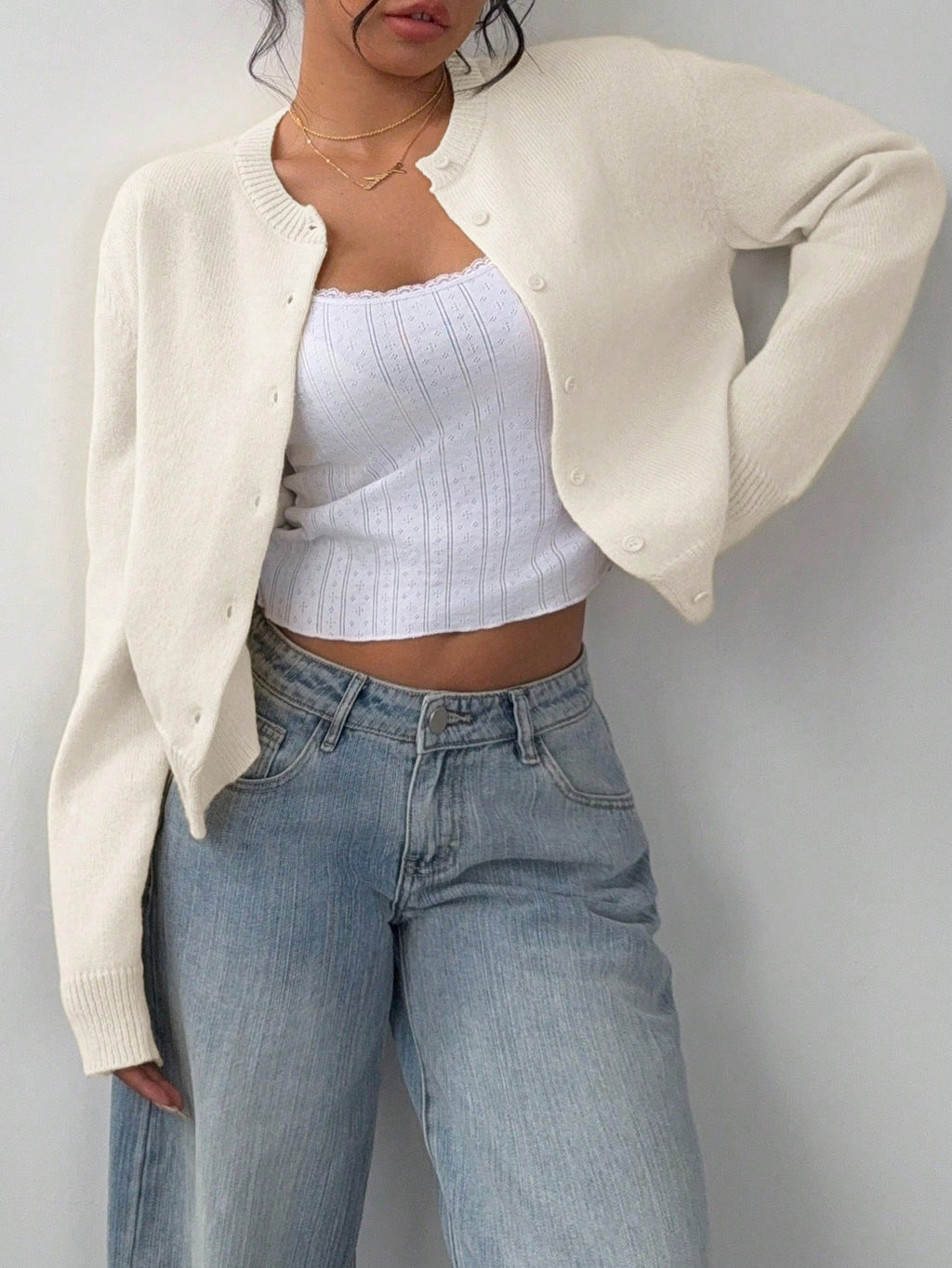 Women's Long Sleeved Knitted Cardigan
