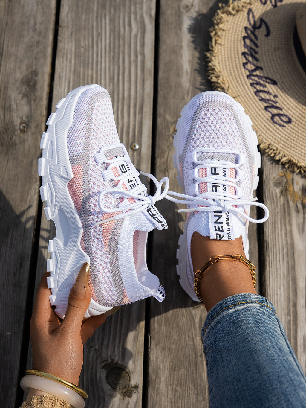 Women's Breathable Lace-up Sneakers