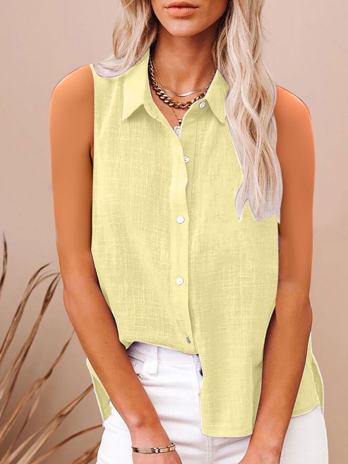 Women's Buttoned Sleeveless Blouse