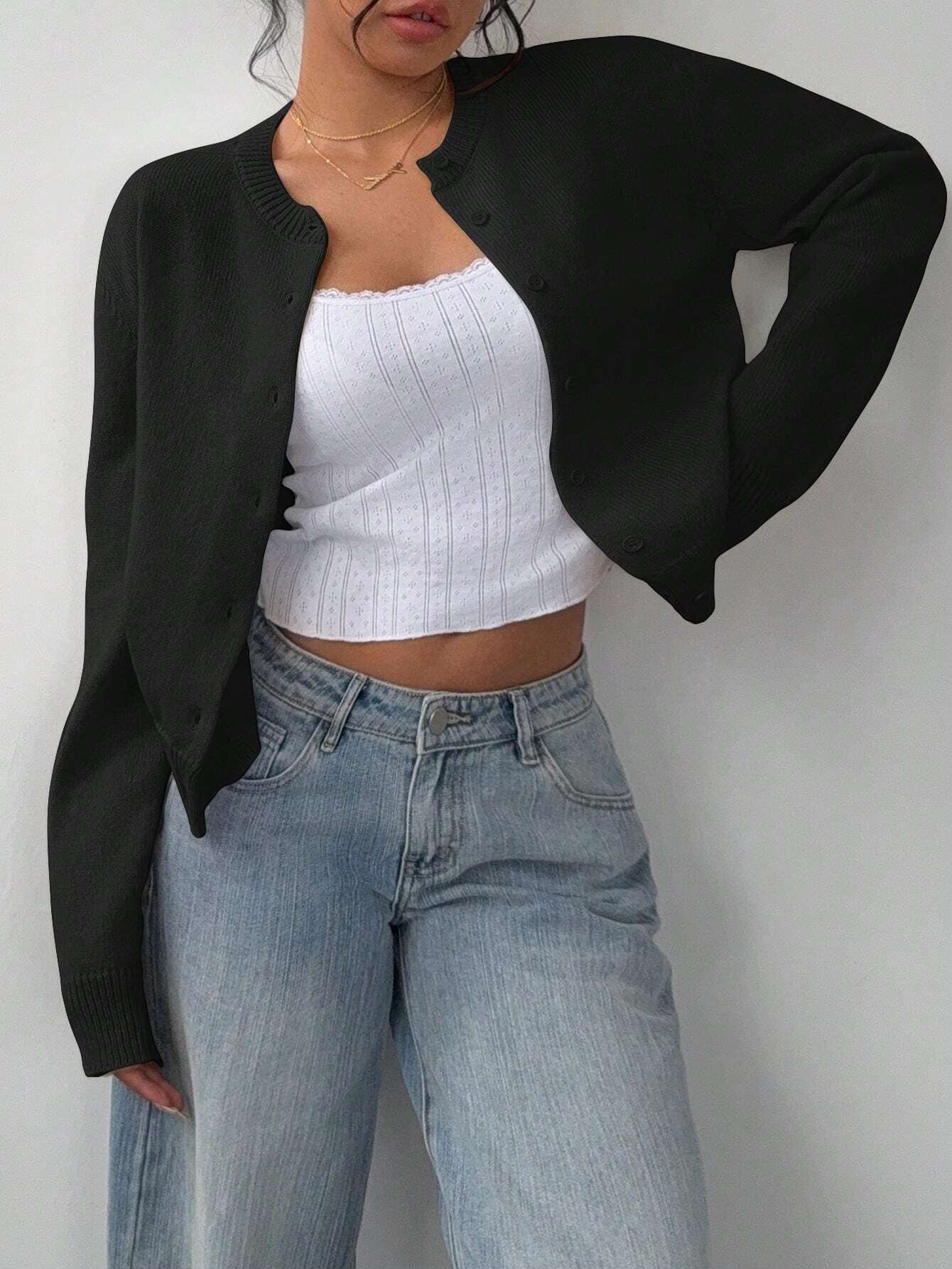 Women's Long Sleeved Knitted Cardigan