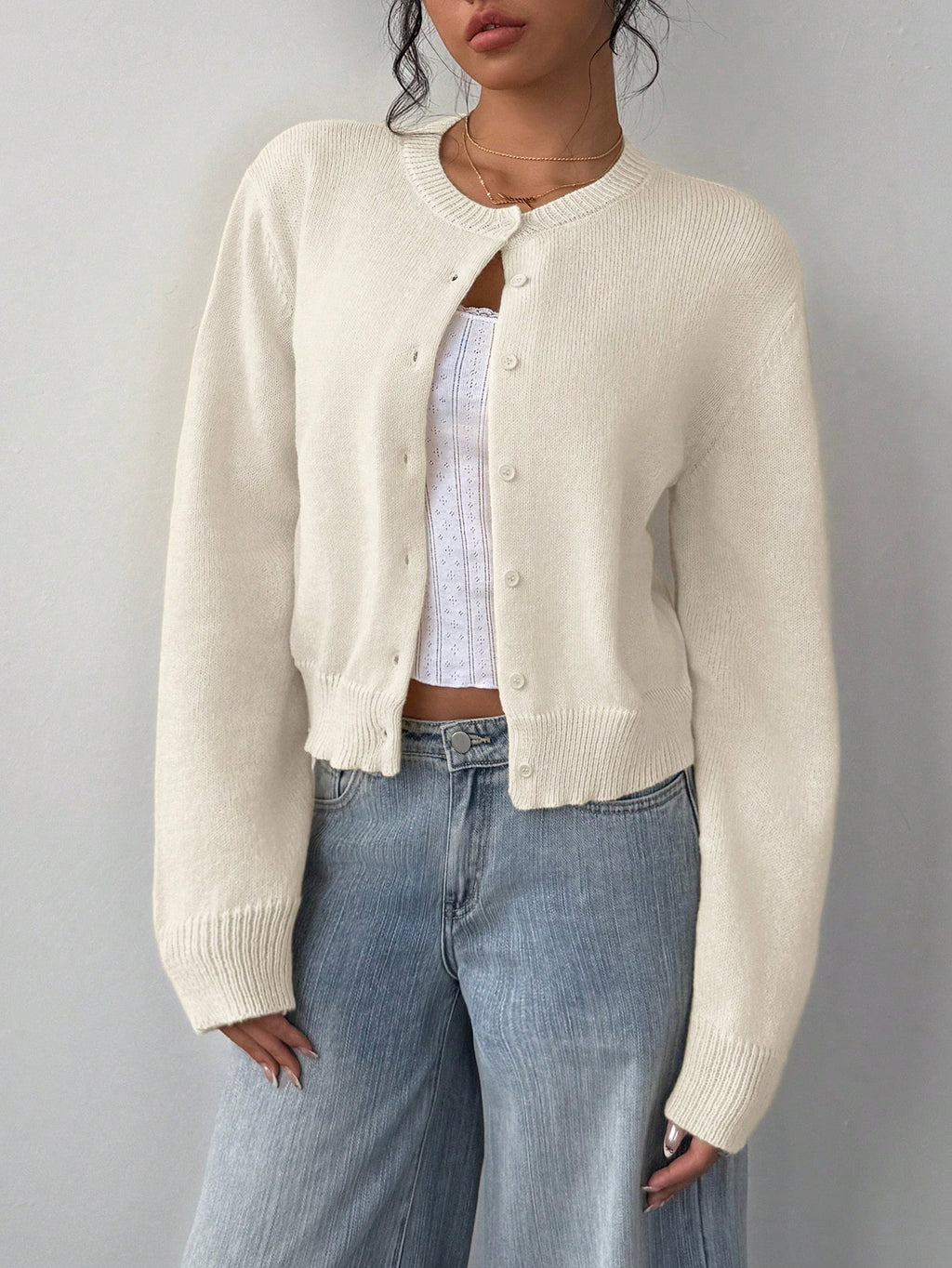 Women's Long Sleeved Knitted Cardigan