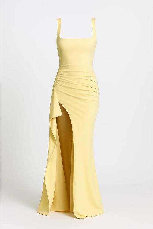 Women's Elegant Maxi Dress – Fitted Design with High Slit