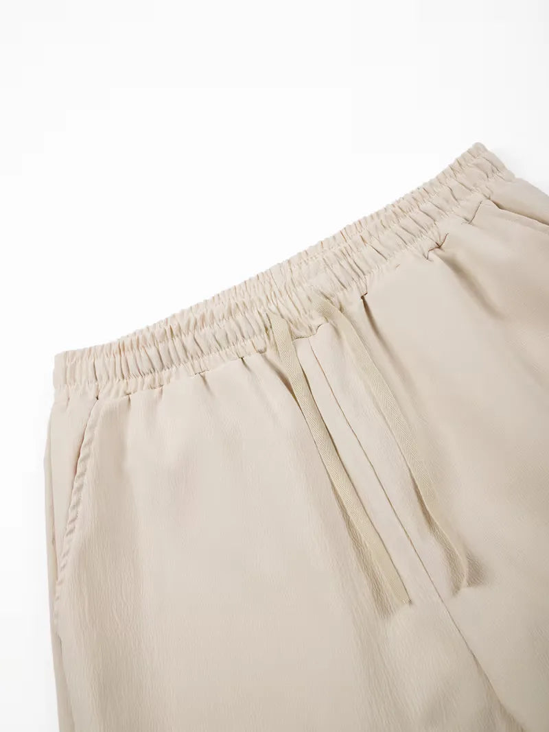 Men's Casual Elastic Waistband Shorts with Pleated Design