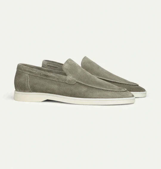 Men's Classic Loafers in Timeless Style