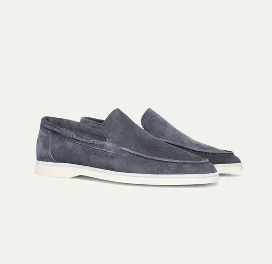 Men's Classic Loafers in Timeless Style