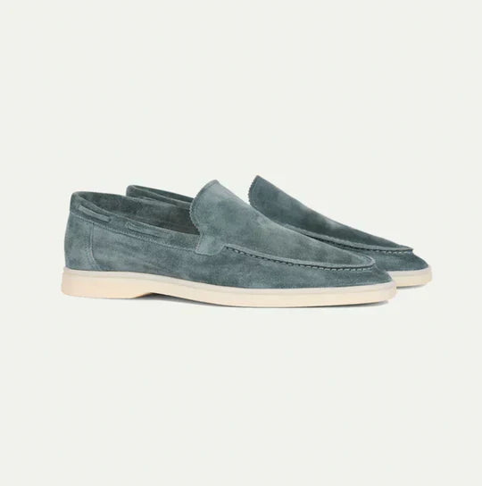 Men's Classic Loafers in Timeless Style