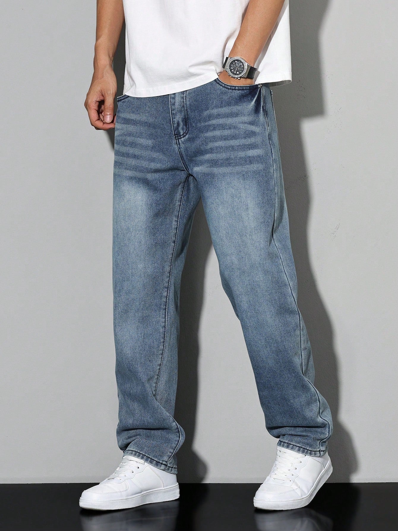 Men's Jeans – Comfortable Loose Fit for Everyday Versatility