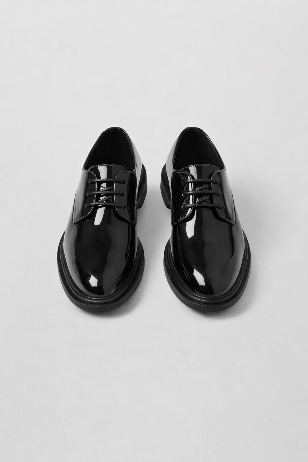 Men's Derby Shoe – Elegant Lace-Up Design for Everyday and Formal Wear