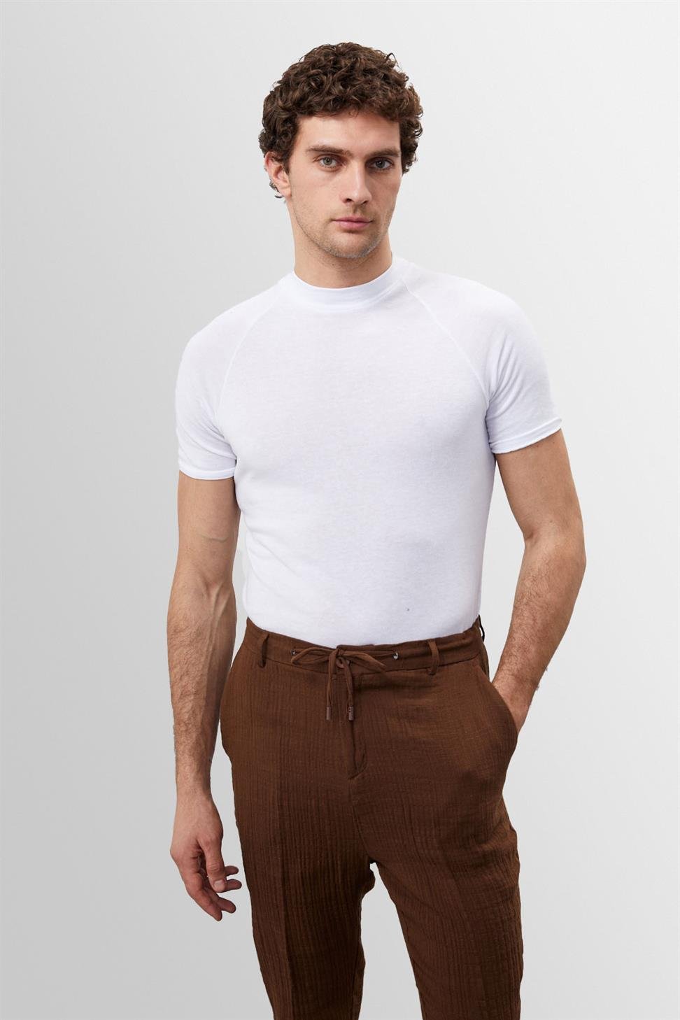 Men's Classic Slim-Fit T-Shirt