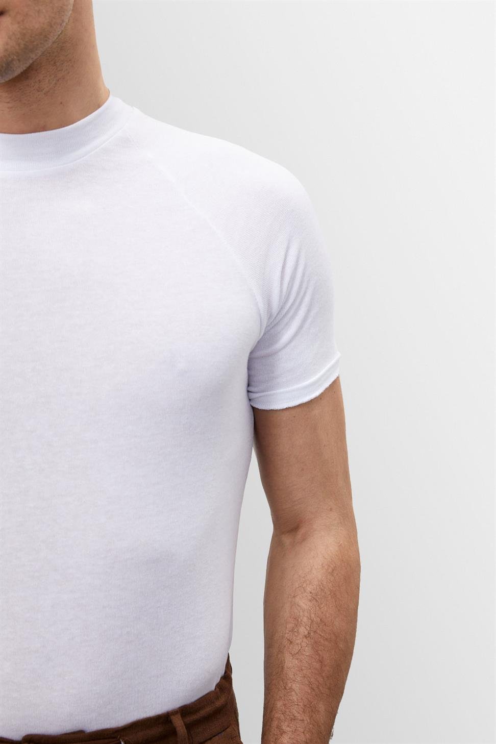 Men's Classic Slim-Fit T-Shirt