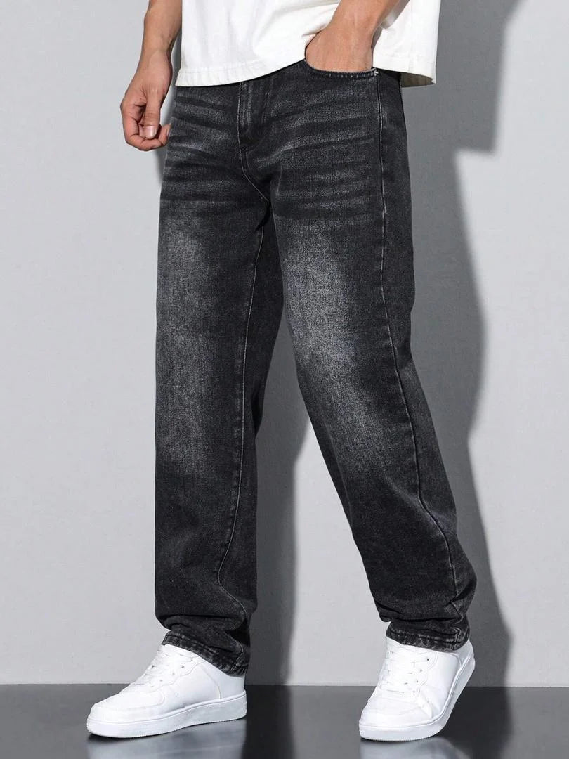 Men's Straight Leg Washed Jeans for Everyday Style 9