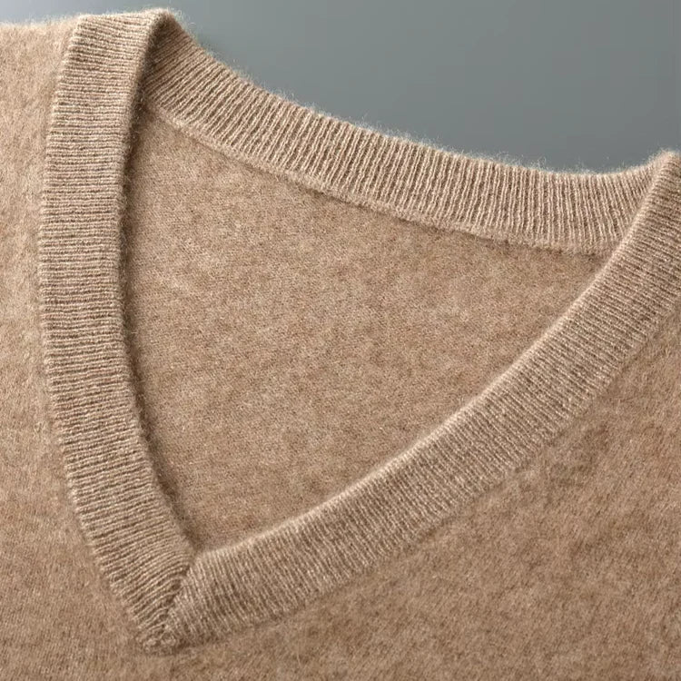 Men's V-Neck Layered Cardigan for Versatile Styling