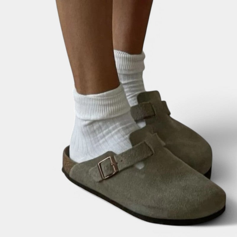 Unisex Adjustable Buckle Clogs for Comfortable Everyday Wear