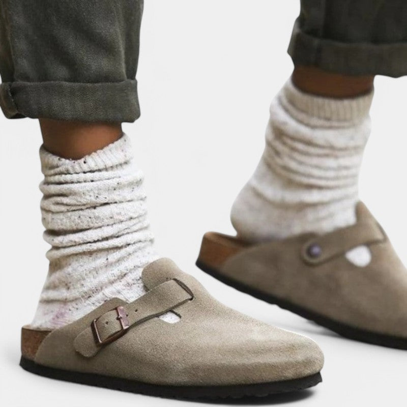 Unisex Adjustable Buckle Clogs for Comfortable Everyday Wear