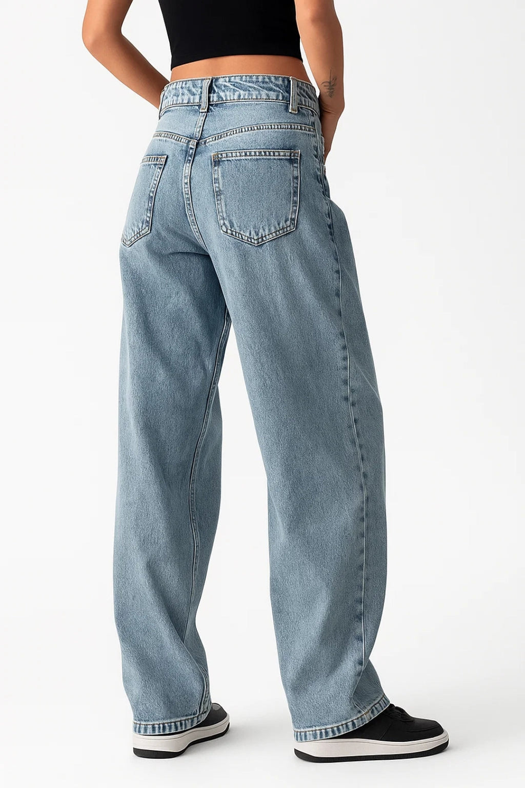 Women's Baggy Jeans – Relaxed Fit with Light Wash