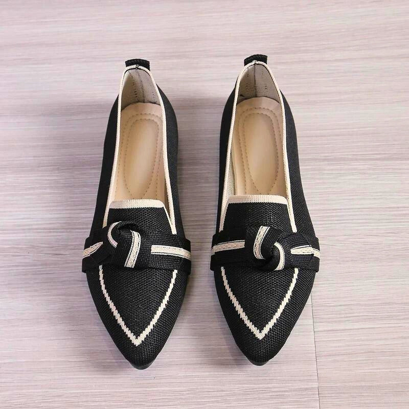 Women's Ballet Flats with Charming Button Details