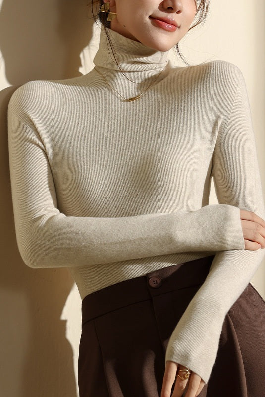Women’s Knit Top – Seamless High Neck Design