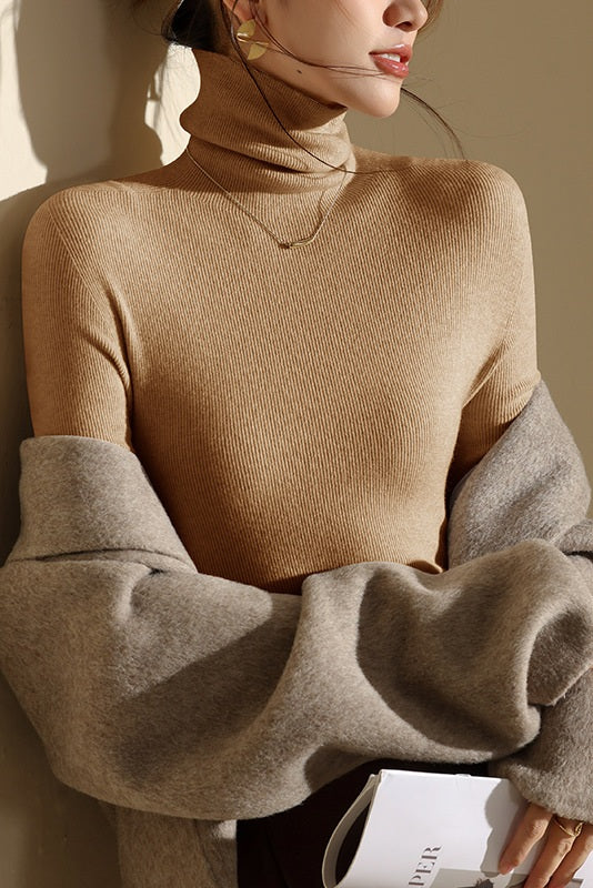 Women’s Knit Top – Seamless High Neck Design