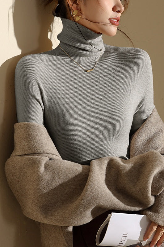 Women’s Knit Top – Seamless High Neck Design