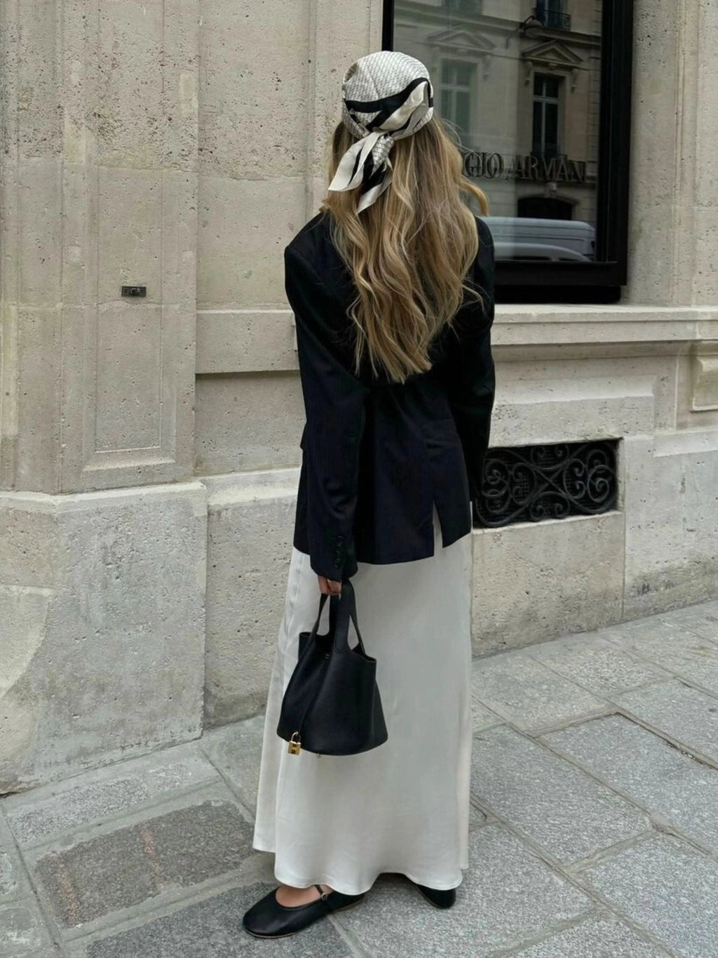 Women's Leather Bucket Handbag with Gold-Tone Hardware