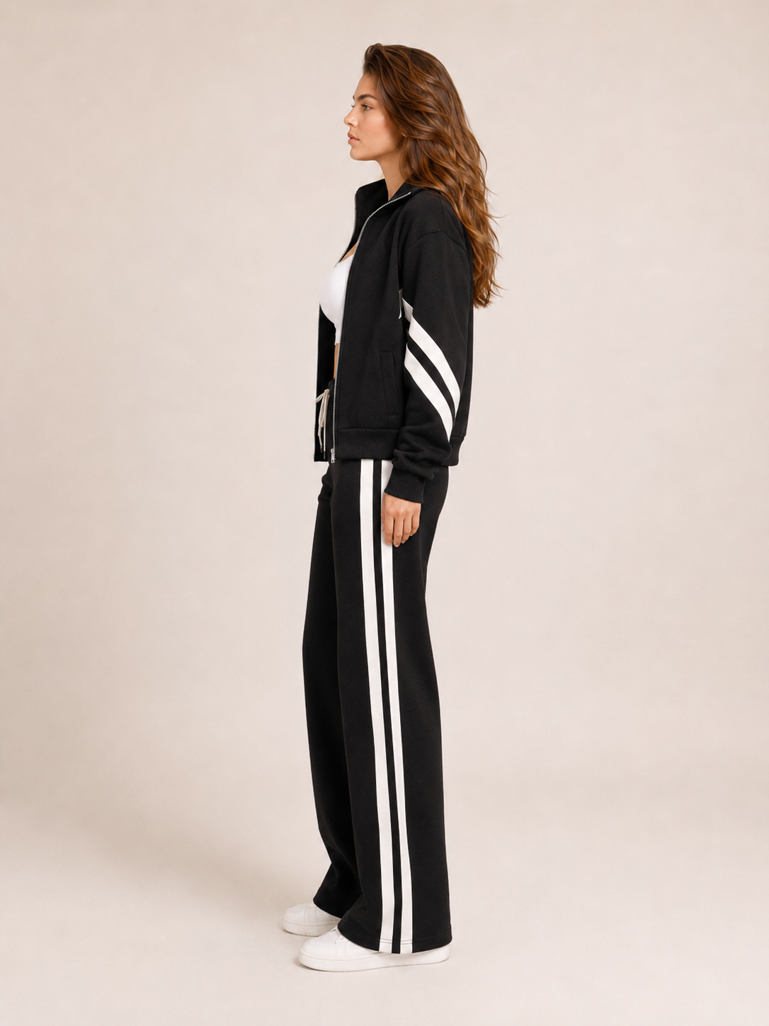 Women's Two-Piece Training Set with Stripes
