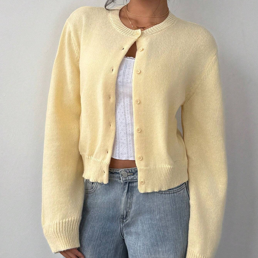 Women's Long Sleeved Knitted Cardigan
