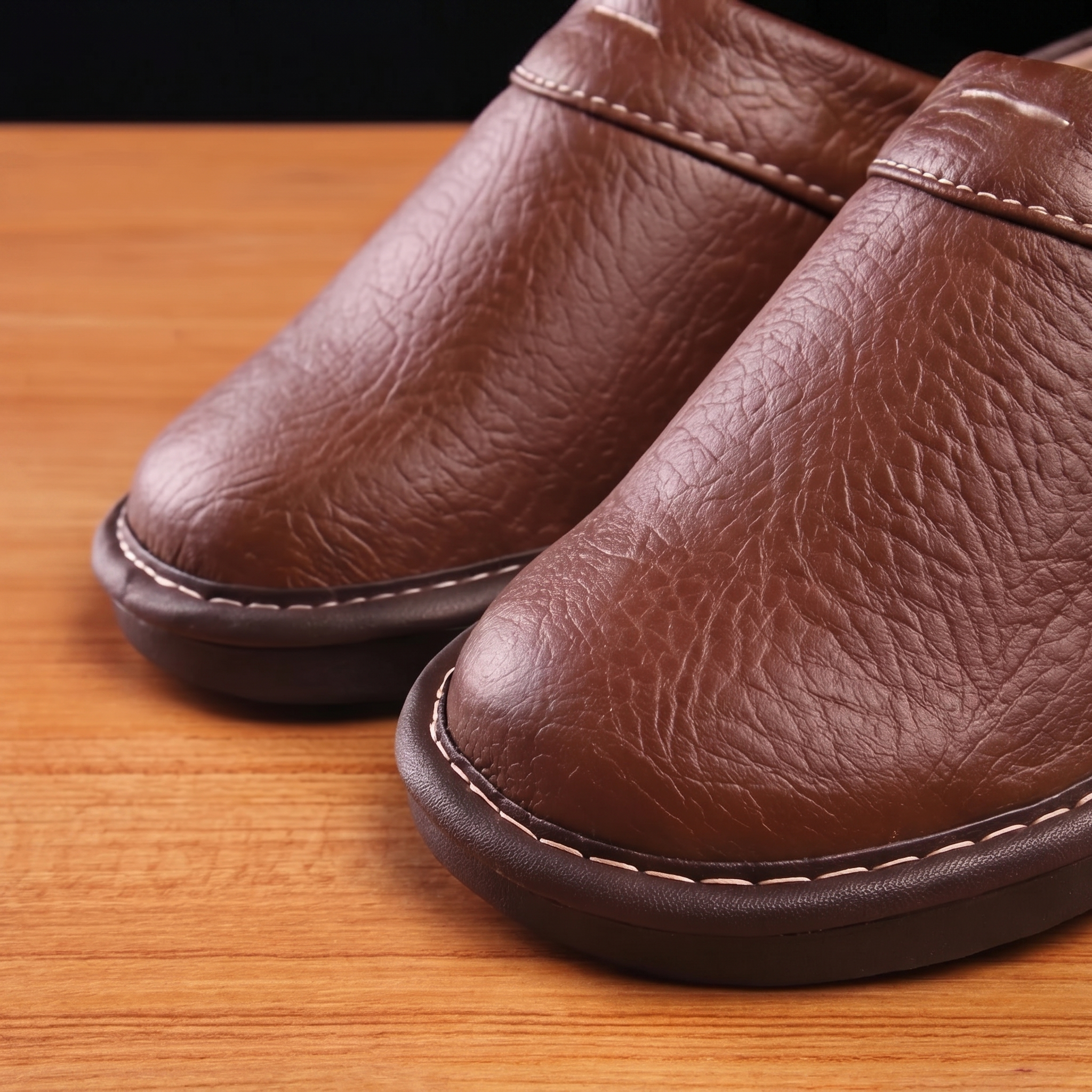 Men's Leather Slippers – Stylish Comfort