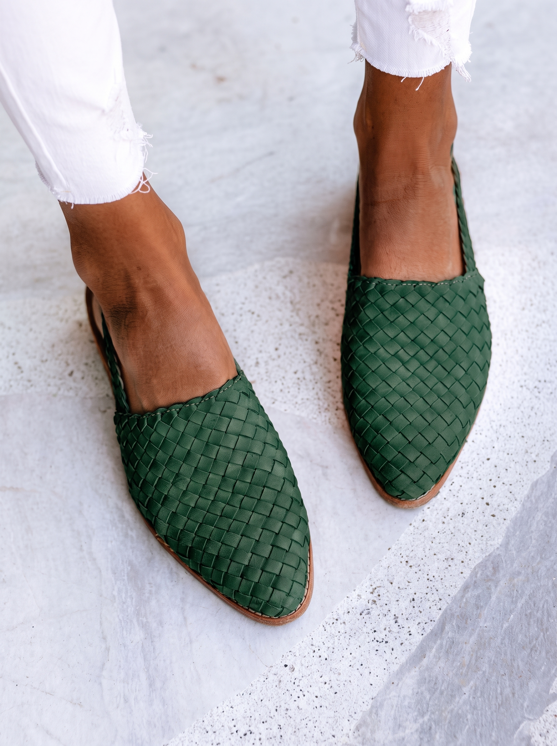Women's Pointed Toe Flat Buckle Sandals