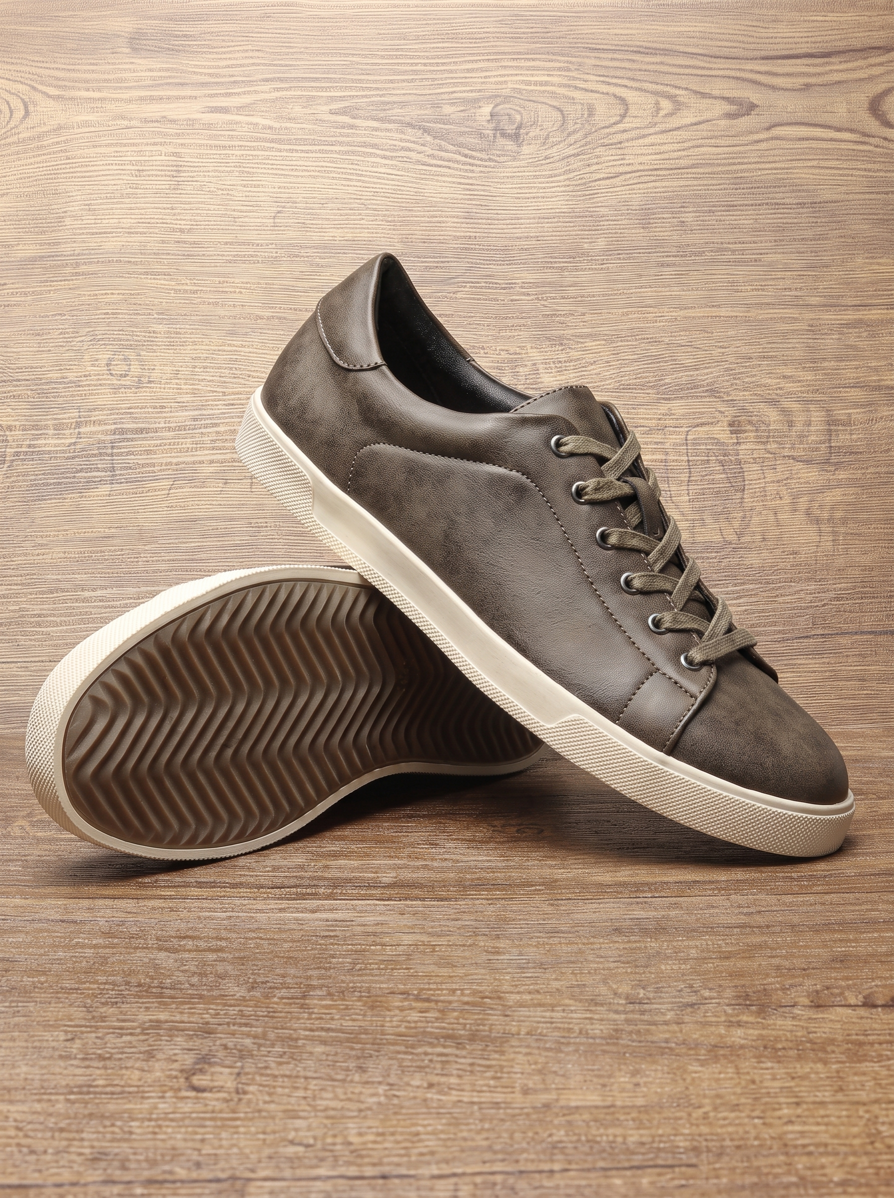Men's Casual Low-Top Athletic Sneakers