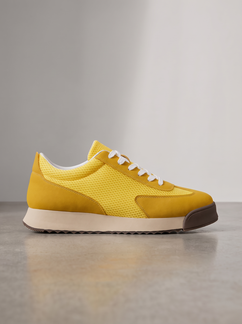 Men's Retro Sneakers - Thick Sole Trainers