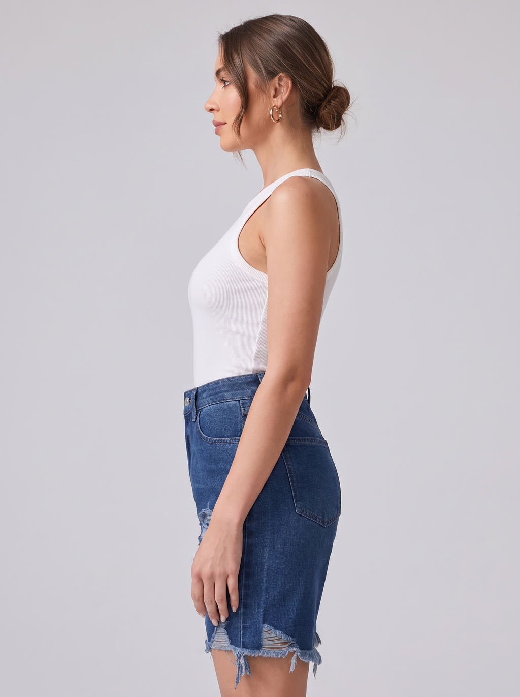 Women's Casual Ripped Denim Shorts Mid-Waist Cropped