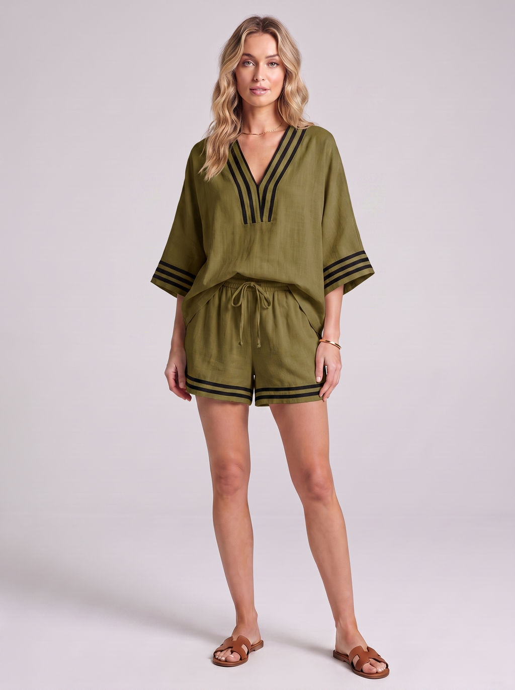 Women's Casual 2 Piece Set with Oversized Pullover and Shorts