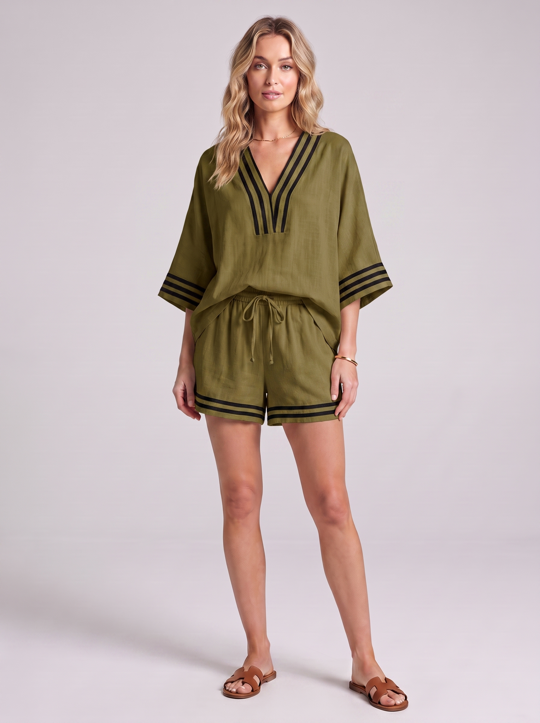 Women's Casual 2 Piece Set with Oversized Pullover and Shorts