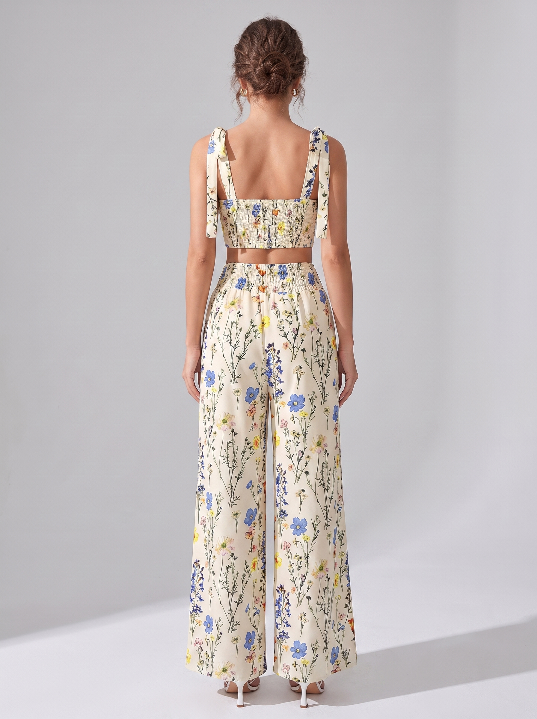 Women's Loungewear Set - Printed Camisole and Pants for Comfort