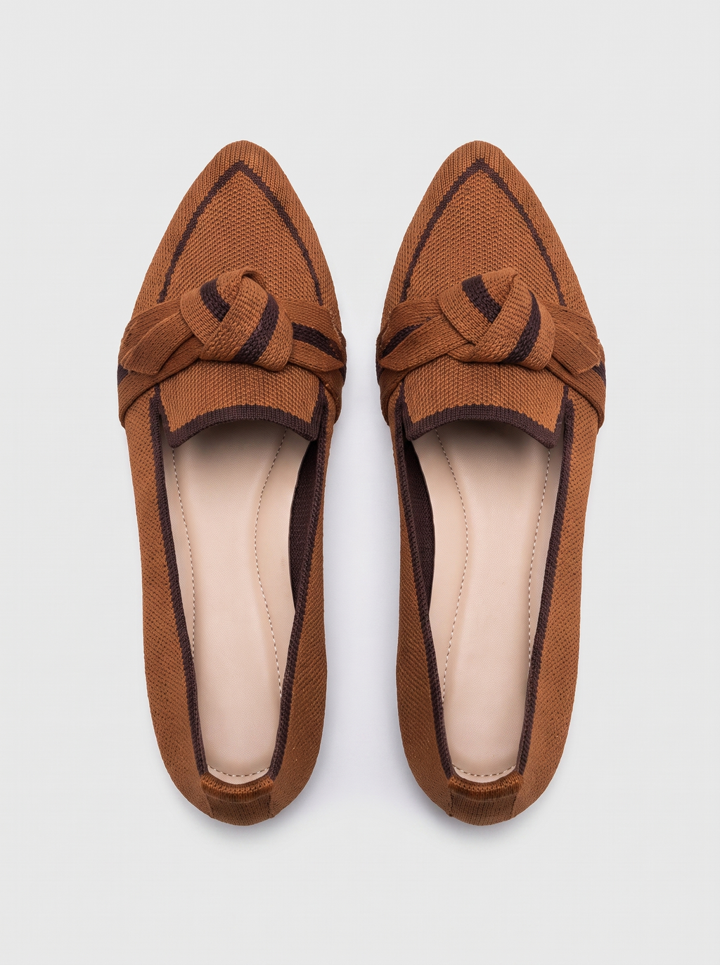 Women's Ballet Flats with Charming Button Details
