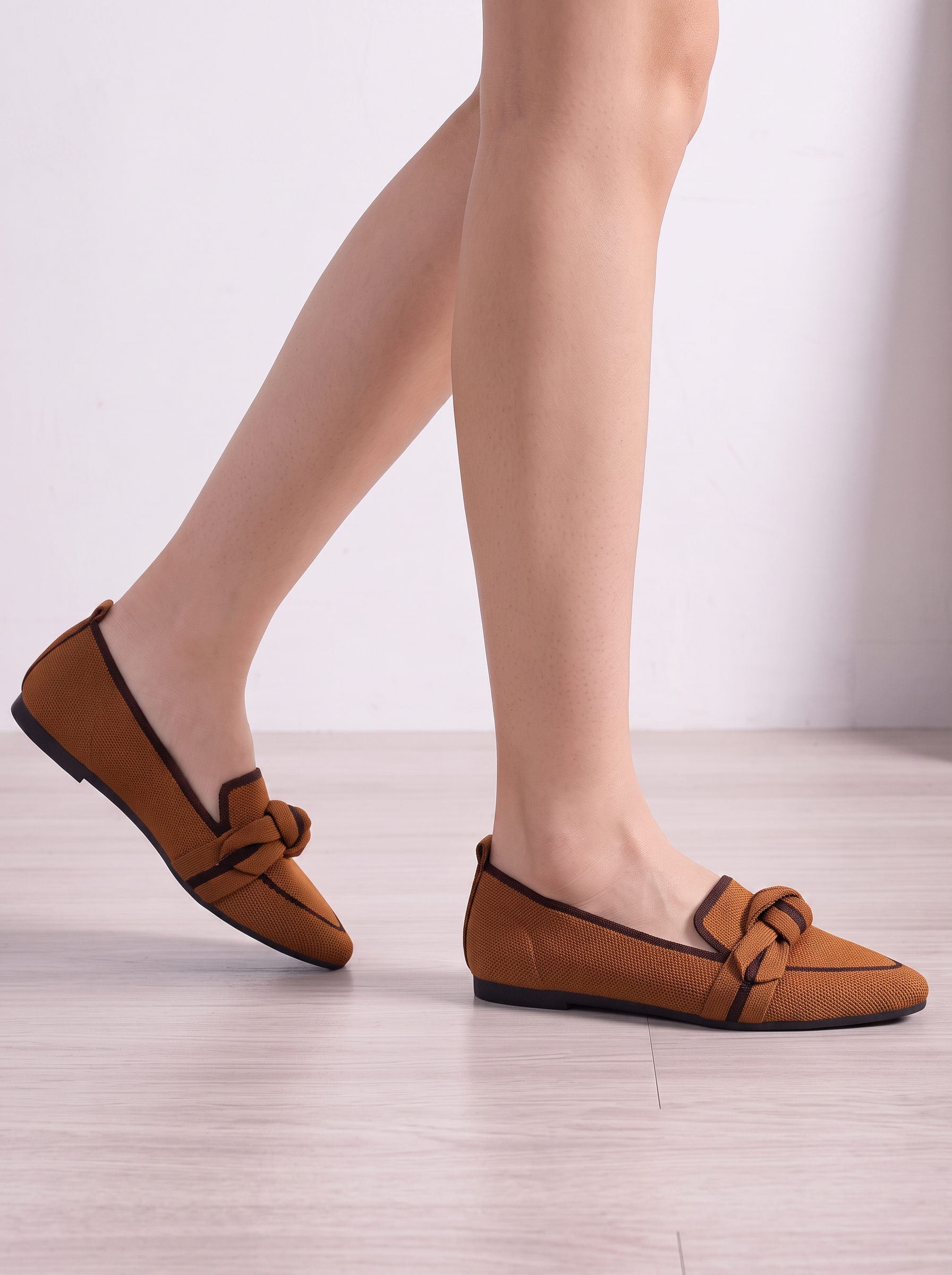 Women's Ballet Flats with Charming Button Details