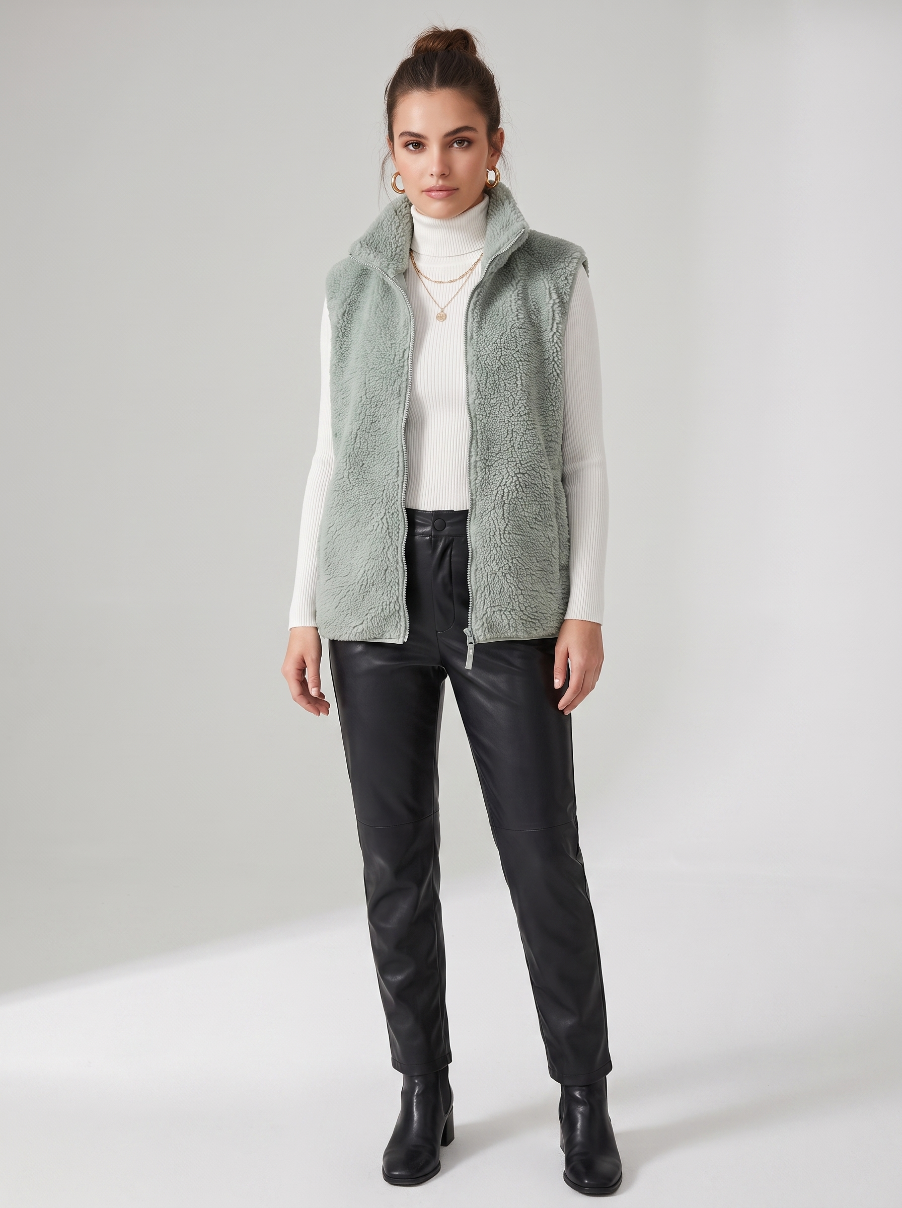 Women's Teddy Fleece Zip-Up Vest