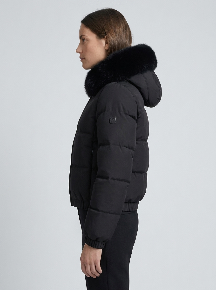 Kurze Damen-Steppjacke für den Winter