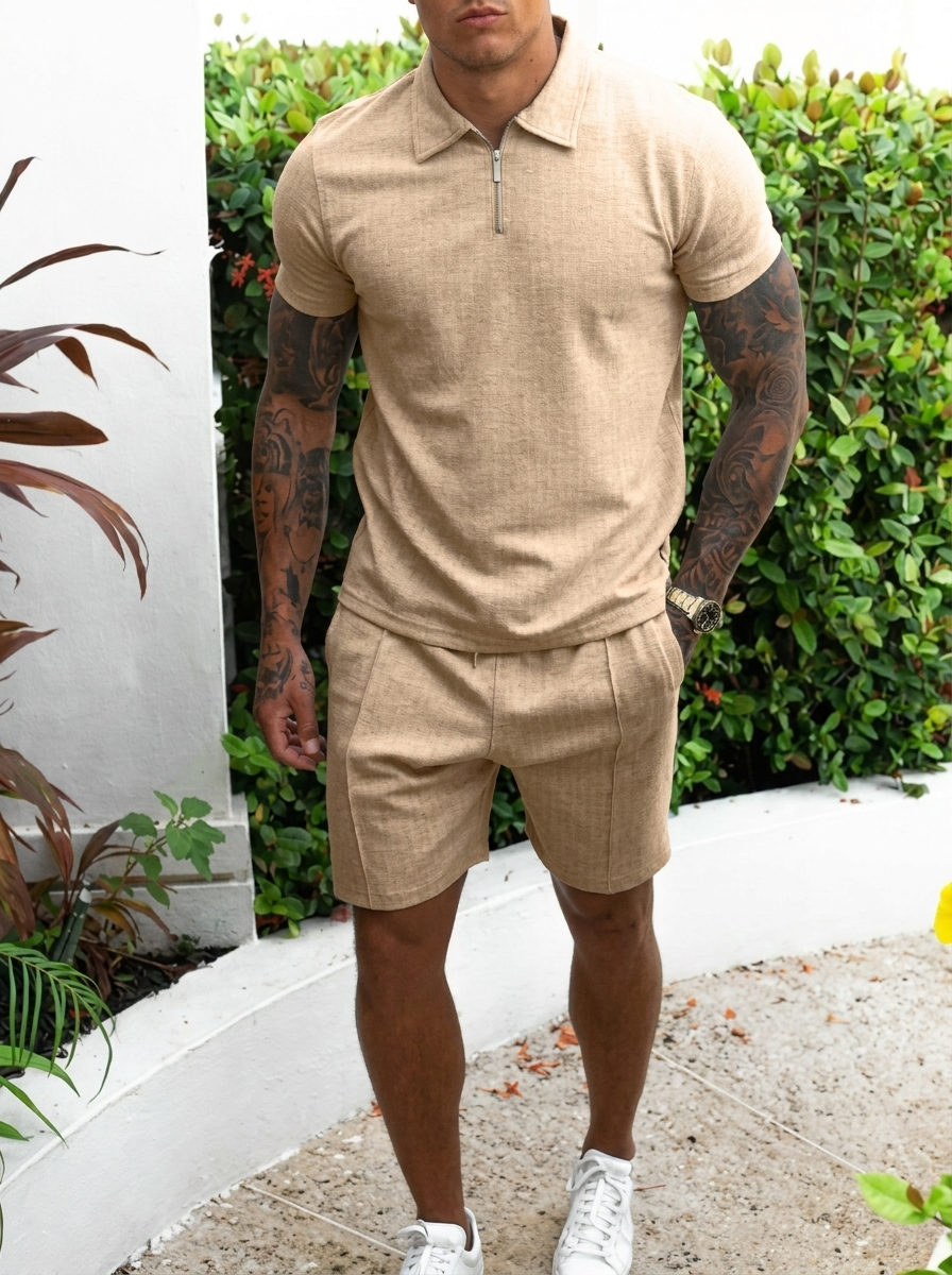 Herren-Set mit lässigem Slim-Fit-Poloshirt, kurzen Ärmeln und Viertelreißverschluss